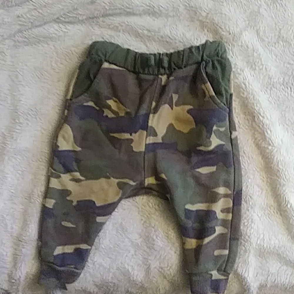 ZARA BABY 6/9 Month Camo Joggers